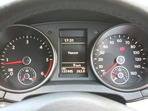 Volkswagen Golf 2.0 TDI BlueMotion Tech GT Euro 5 (s/s) 5dr 9