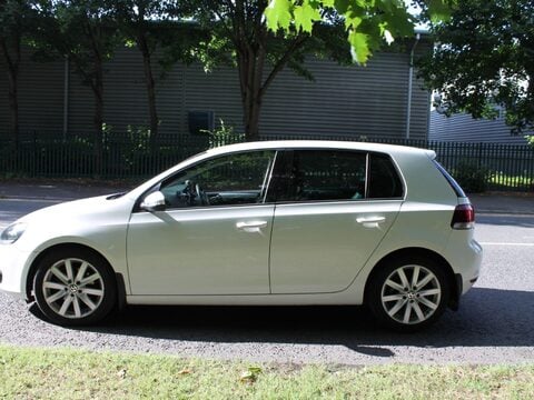 Volkswagen Golf 2.0 TDI BlueMotion Tech GT Euro 5 (s/s) 5dr 6