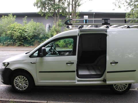 Volkswagen Caddy 1.0 TSI C20 BlueMotion Tech Startline SWB Euro 6 (s/s) 5dr 7
