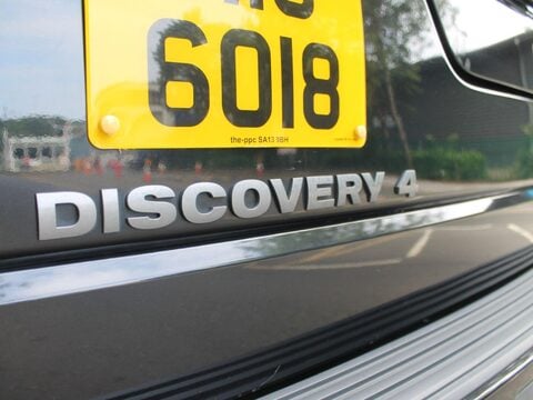 Land Rover Discovery 3.0 SD V6 HSE Auto 4WD Euro 5 5dr 12