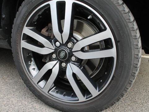Land Rover Discovery 3.0 SD V6 HSE Auto 4WD Euro 5 5dr 10