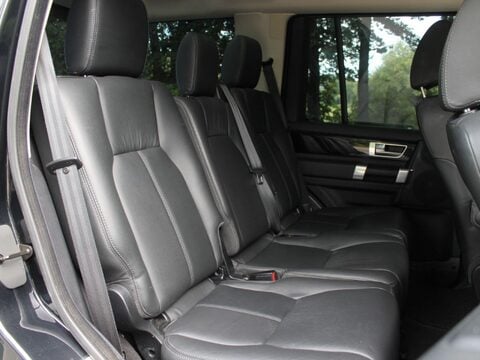 Land Rover Discovery 3.0 SD V6 HSE Auto 4WD Euro 5 5dr 20