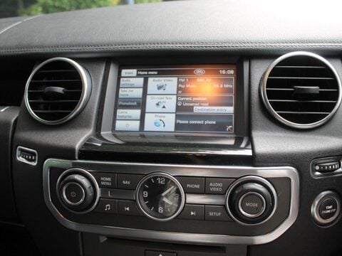 Land Rover Discovery 3.0 SD V6 HSE Auto 4WD Euro 5 5dr 36