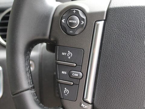 Land Rover Discovery 3.0 SD V6 HSE Auto 4WD Euro 5 5dr 43