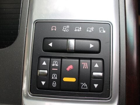 Land Rover Range Rover 4.4 TD V8 Vogue Auto 4WD Euro 5 5dr 29