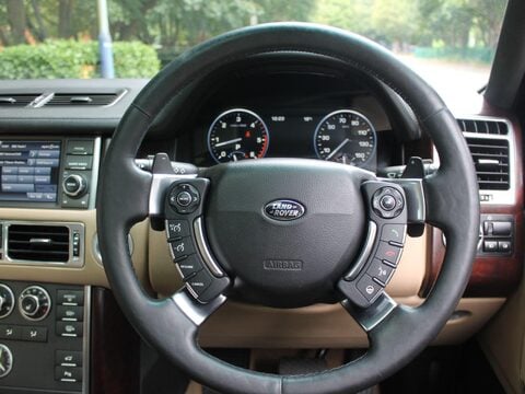 Land Rover Range Rover 4.4 TD V8 Vogue Auto 4WD Euro 5 5dr 35