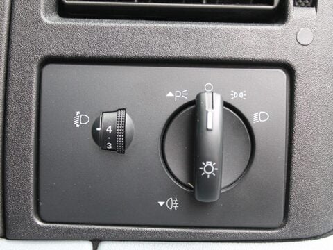 Ford Transit 2.4 TDCi 430 Duratorq RWD L4 H2 4dr 23
