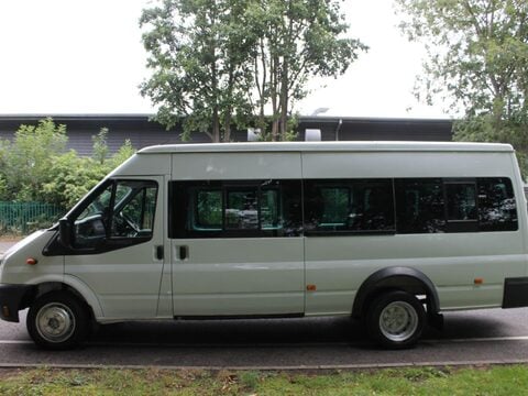Ford Transit 2.4 TDCi 430 Duratorq RWD L4 H2 4dr 6