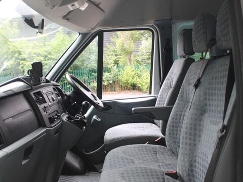 Ford Transit 2.4 TDCi 430 Duratorq RWD L4 H2 4dr 21