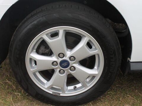 Ford Transit Connect 1.5 TDCi 200 Limited L1 H1 5dr 29