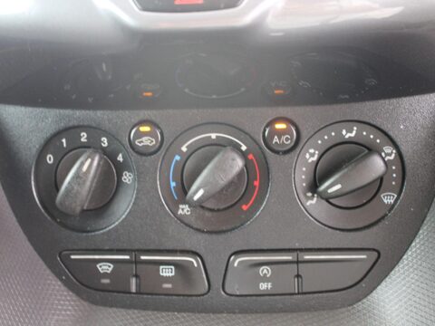 Ford Transit Connect 1.5 TDCi 200 Limited L1 H1 5dr 17