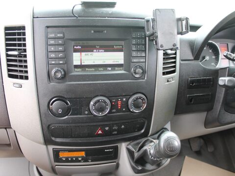 Mercedes-Benz Sprinter 2.1 516 CDi RWD L2 4dr 19