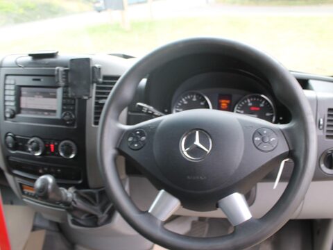 Mercedes-Benz Sprinter 2.1 516 CDi RWD L2 4dr 26