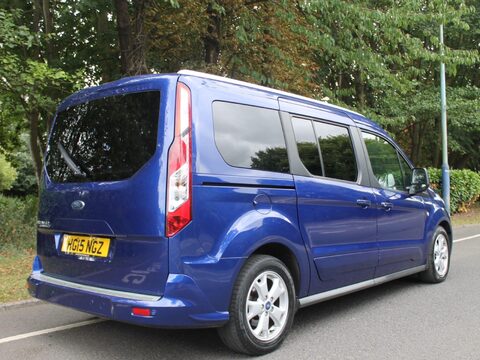 Ford Grand Tourneo Connect 1.6 TDCi Titanium Euro 5 5dr 3