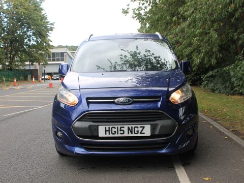 Ford Grand Tourneo Connect 1.6 TDCi Titanium Euro 5 5dr 9