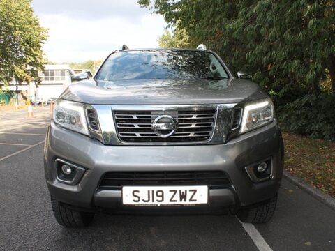 Nissan Navara 2.3 dCi Tekna 4WD Euro 6 (s/s) 4dr 9