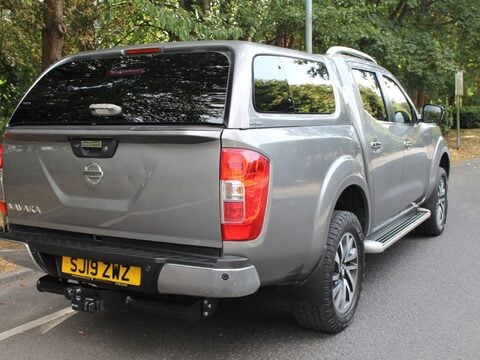Nissan Navara 2.3 dCi Tekna 4WD Euro 6 (s/s) 4dr 3