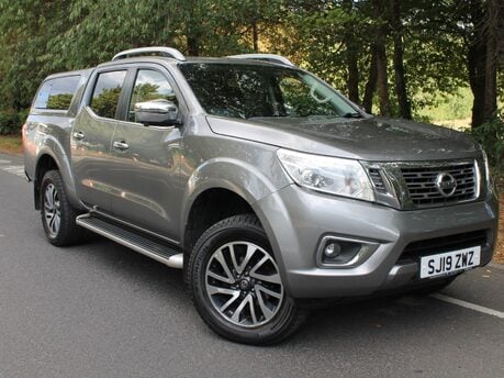 Nissan Navara 2.3 dCi Tekna 4WD Euro 6 (s/s) 4dr
