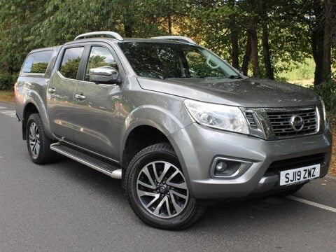 Nissan Navara 2.3 dCi Tekna 4WD Euro 6 (s/s) 4dr 1