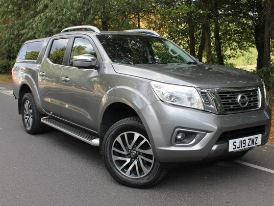 Nissan Navara 2.3 dCi Tekna 4WD Euro 6 (s/s) 4dr