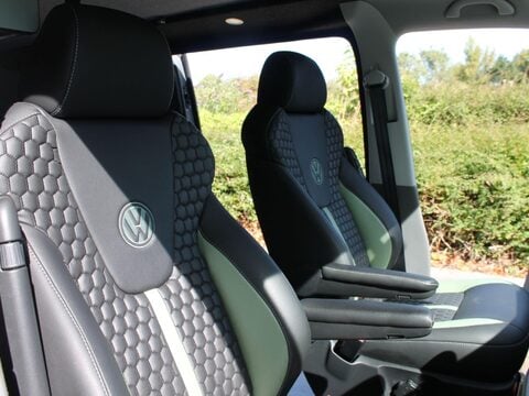 Volkswagen Transporter 2.0 TDI T28 Startline FWD SWB Euro 6 (s/s) 5dr 25