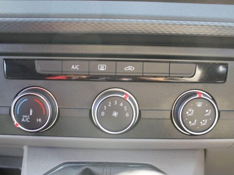 Volkswagen Transporter 2.0 TDI T28 Startline FWD SWB Euro 6 (s/s) 5dr 30