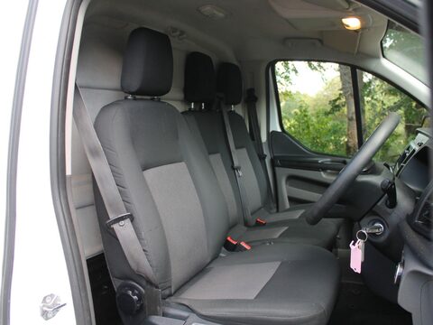 Ford Transit Custom 2.0 280 EcoBlue L1 H2 Euro 6 5dr 9
