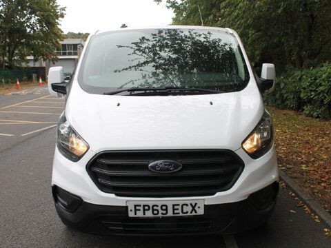 Ford Transit Custom 2.0 300 EcoBlue Leader Crew Van L1 H1 Euro 6 (s/s) 5dr 8