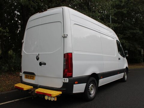 Mercedes-Benz Sprinter 2.1 314 CDI RWD L2 H2 Euro 6 5dr 3