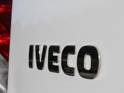 Iveco Daily 2.3D HPI 14V Business 35S 3520L MWB H3 Euro 6 (s/s) 5dr 15
