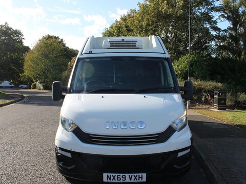 Iveco Daily 2.3D HPI 14V Business 35S 3520L MWB H3 Euro 6 (s/s) 5dr 9