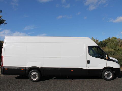 Iveco Daily 2.3D HPI 14V Business 35S 3520L MWB H3 Euro 6 (s/s) 5dr 2