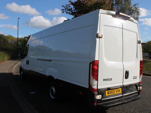 Iveco Daily 2.3D HPI 14V Business 35S 3520L MWB H3 Euro 6 (s/s) 5dr 5