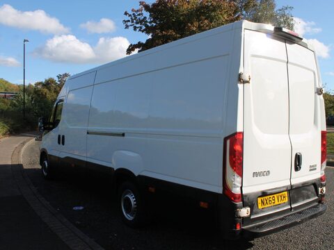 Iveco Daily 2.3D HPI 14V Business 35S 3520L MWB H3 Euro 6 (s/s) 5dr 6