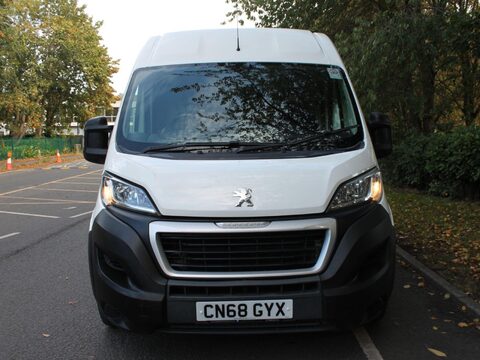 Peugeot Boxer 2.0 BlueHDi 335 Professional L3 H2 Euro 6 5dr 8
