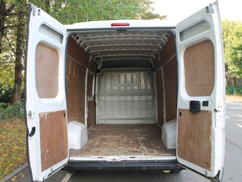Peugeot Boxer 2.0 BlueHDi 335 Professional L3 H2 Euro 6 5dr 10
