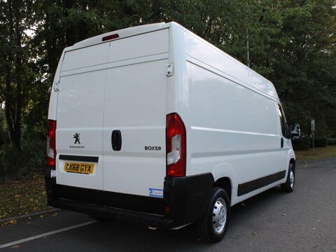 Peugeot Boxer 2.0 BlueHDi 335 Professional L3 H2 Euro 6 5dr 3