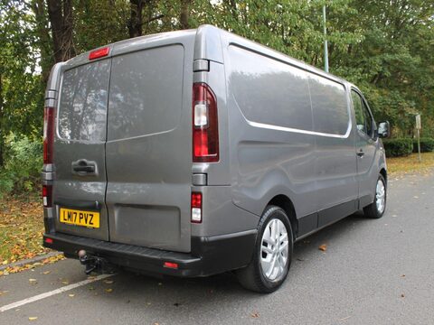Renault Trafic 1.6 dCi ENERGY 29 Sport Nav LWB Standard Roof Euro 6 (s/s) 5dr 3