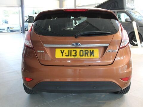 Ford Fiesta 1.5 TDCi Titanium Euro 5 5dr 4