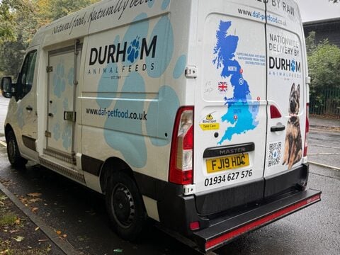 Renault Master 2.3 dCi 35 Business FWD MWB Medium Roof Euro 6 5dr 4