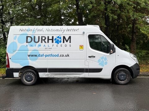 Renault Master 2.3 dCi 35 Business FWD MWB Medium Roof Euro 6 5dr 2