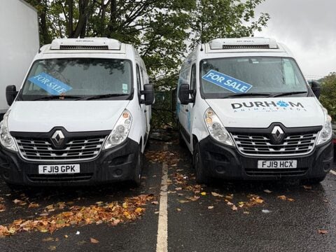 Renault Master 2.3 dCi 35 Business FWD MWB Medium Roof Euro 6 5dr 1