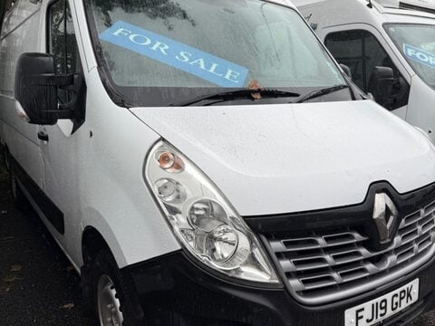 Renault Master 2.3 dCi 35 Business FWD MWB Medium Roof Euro 6 5dr 4