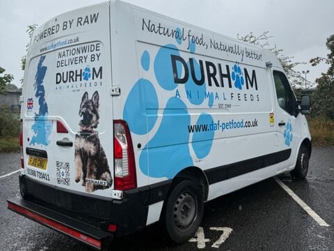 Renault Master 2.3 dCi 35 Business FWD MWB Medium Roof Euro 6 5dr 3