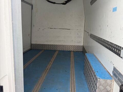 Renault Master 2.3 dCi 35 Business FWD MWB Medium Roof Euro 6 5dr 5