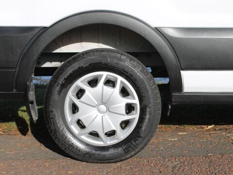 Ford Transit 2.0 350 EcoBlue Leader RWD L4 H3 Euro 6 (s/s) 5dr 32