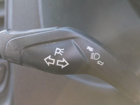 Ford Transit 2.0 350 EcoBlue Leader RWD L4 H3 Euro 6 (s/s) 5dr 25