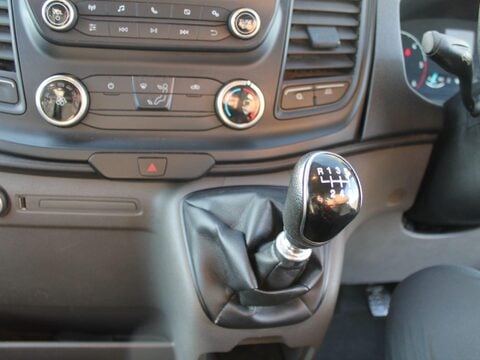 Ford Transit 2.0 350 EcoBlue Leader RWD L4 H3 Euro 6 (s/s) 5dr 37