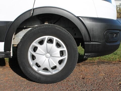 Ford Transit 2.0 350 EcoBlue Leader RWD L4 H3 Euro 6 (s/s) 5dr 31