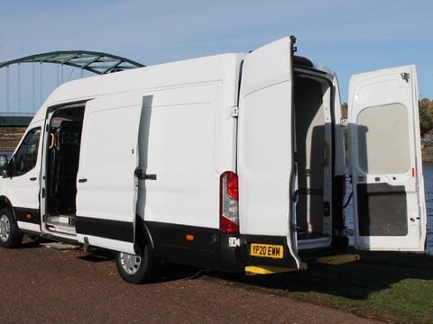 Ford Transit 2.0 350 EcoBlue Leader RWD L4 H3 Euro 6 (s/s) 5dr 12